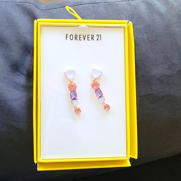 Forever 21 Jewelry - Forever 21 earrings